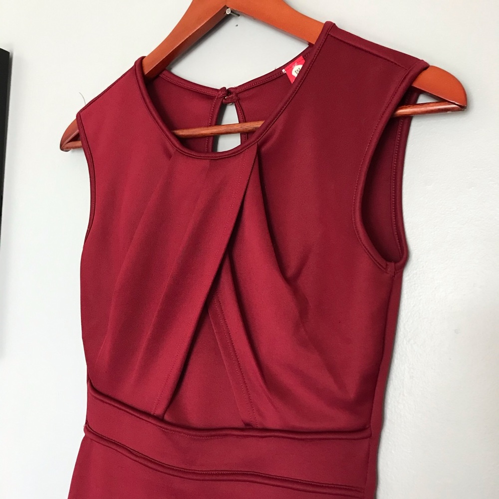 Pretty wine colored dress